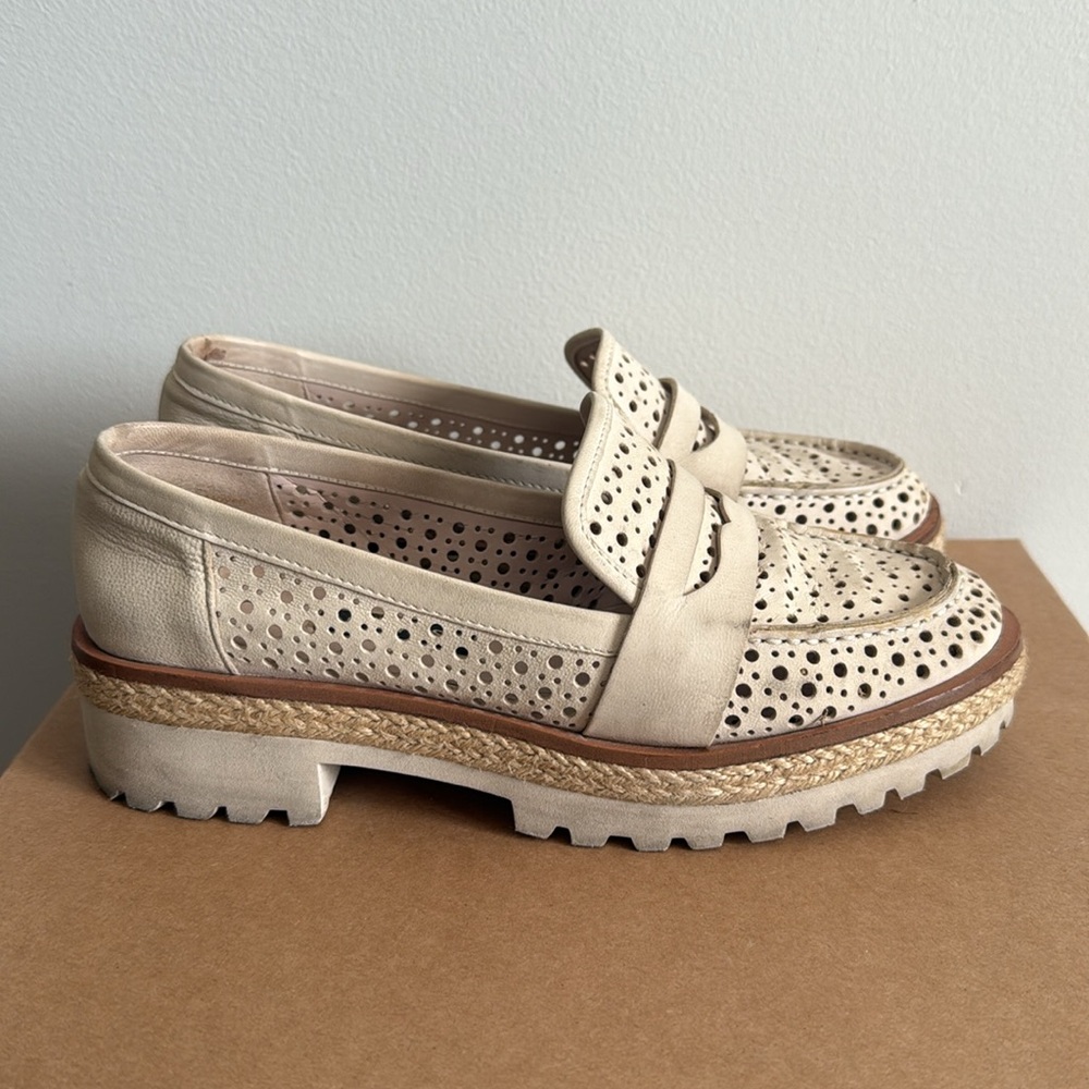 Nine West Beige Perforated leather Loafers – Size 5.5M (Pre-Loved Condition)